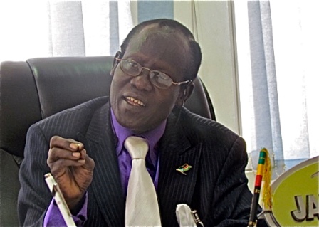Igga slams corrupt land dealers in government