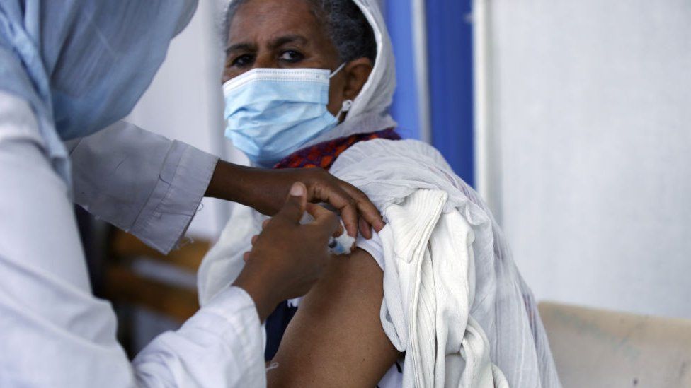 Coronavirus: WHO urges African nations to keep expired vaccines