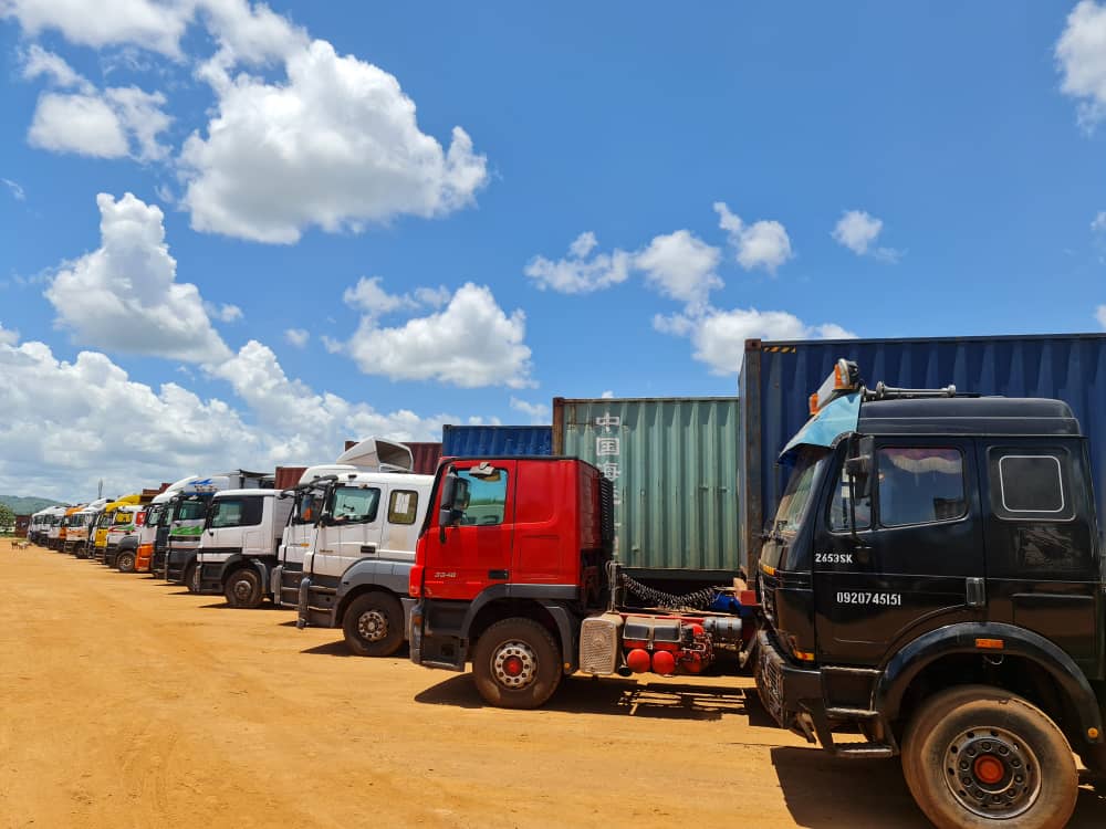 Some trucks cross over to Nimule