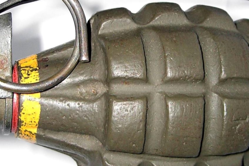 Lakes policeman takes own life, injures 6 others in grenade blast