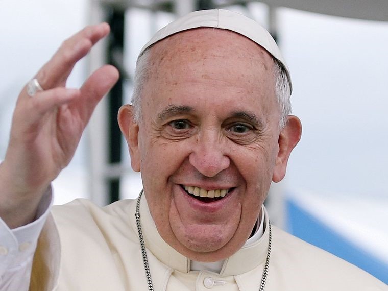 Pope Francis asks journalists to embrace peace coverage