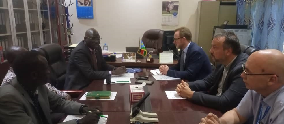 South Sudan, WFP sign water resources management deal