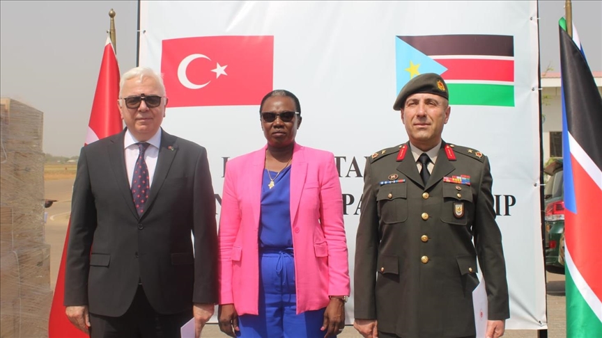 Turkiye donates 75,000 military uniforms to South Sudan
