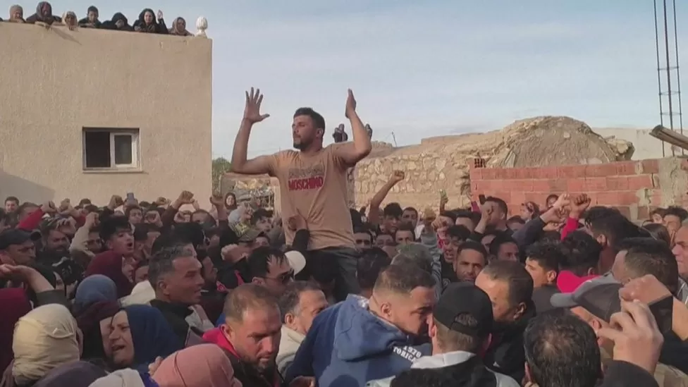 Nizar Issaoui: Protests at funeral of Tunisian footballer who set himself on fire
