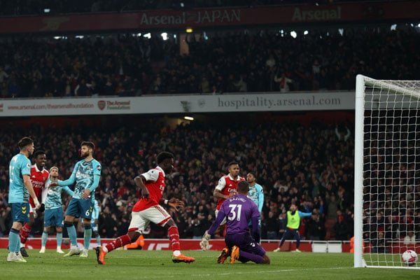 Arsenal’s title hopes on rocks despite late fightback against Southampton