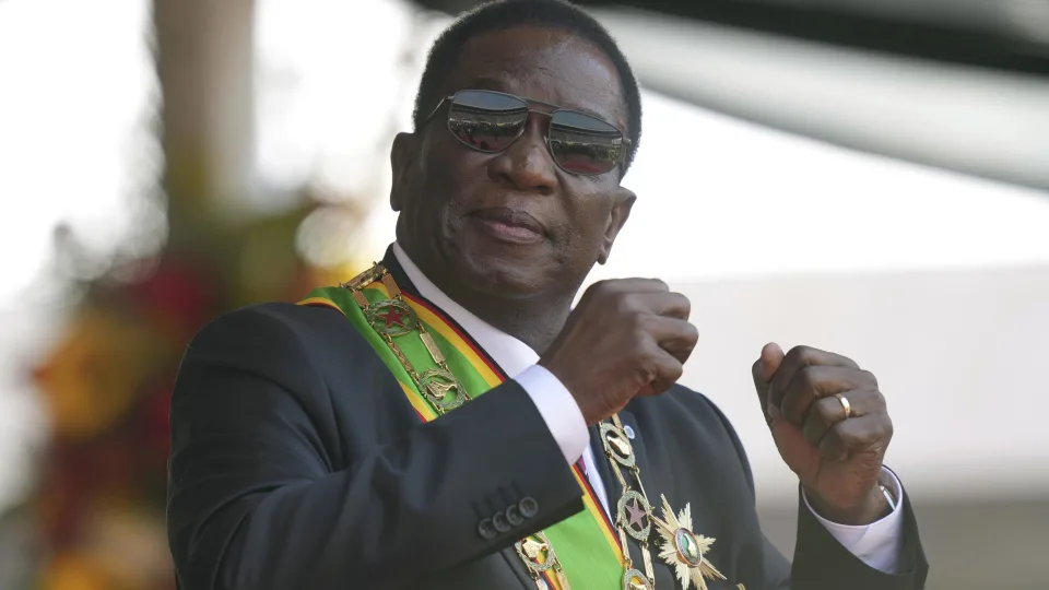 Mnangagwa promises better life as he is sworn in for second term