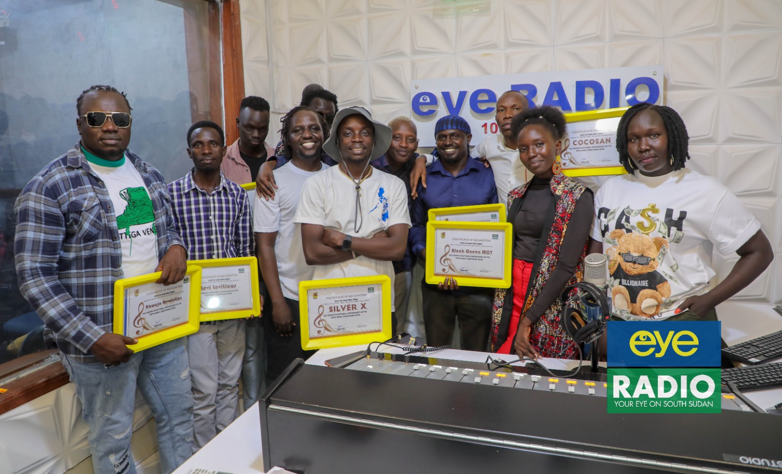 Eye Radio Top10 Countdown presents certificates to SSD music hit-makers