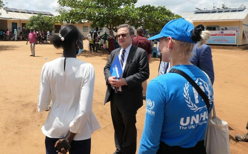 U.S. envoy urges increased govt response to dire humanitarian crisis