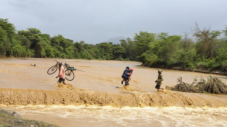 Horn of Africa floods displace more than two million