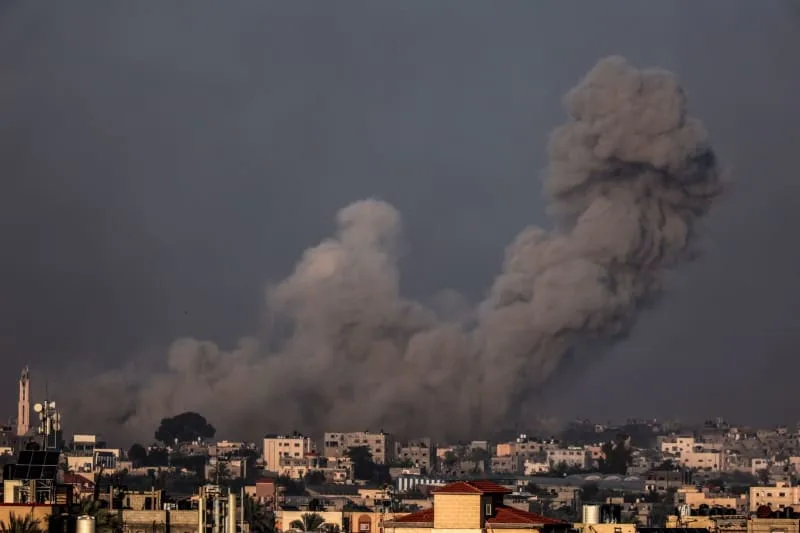 Israel bombs Gaza as disagreements with US simmer
