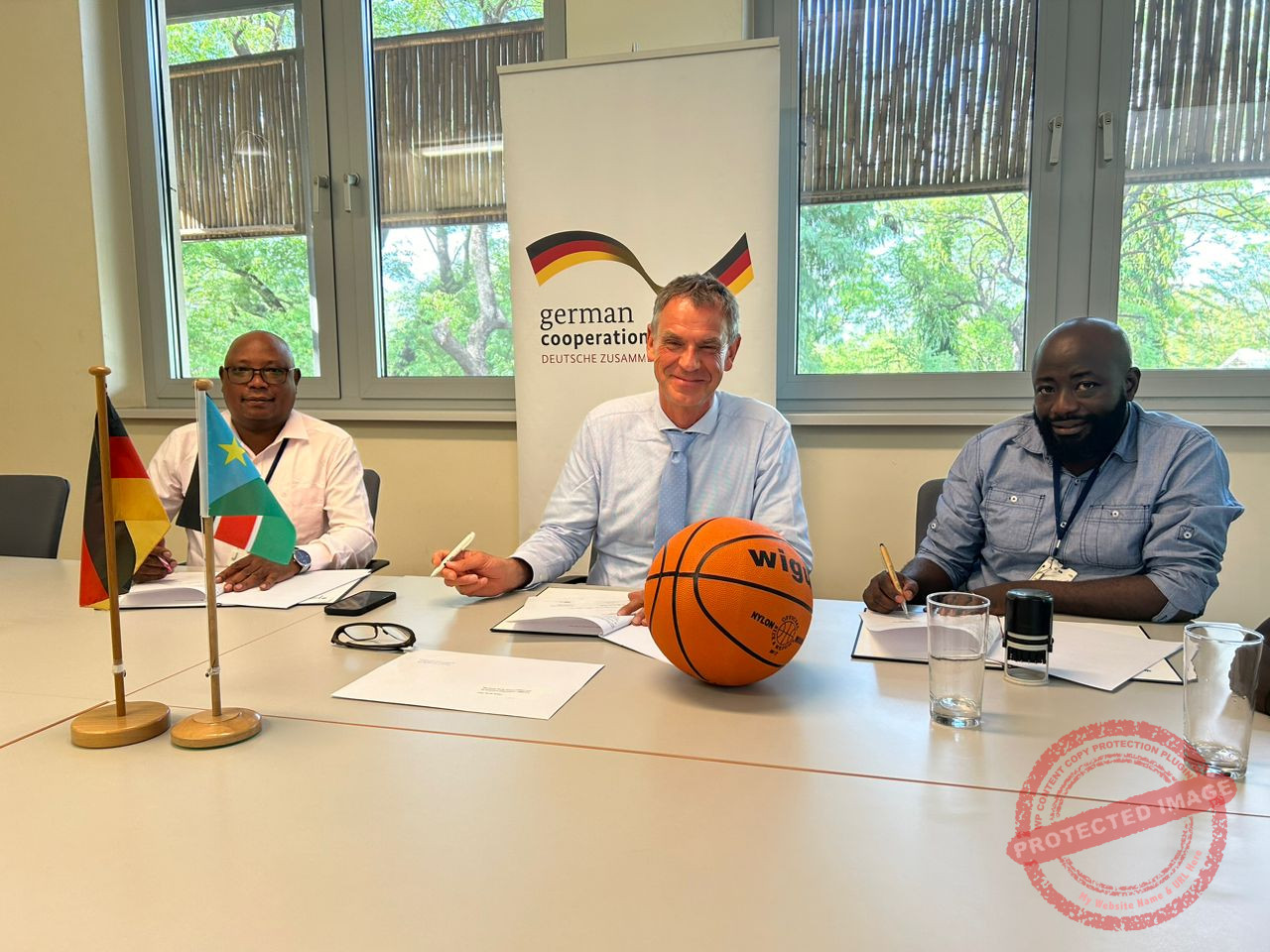 German Embassy to build basketball court at Juba school