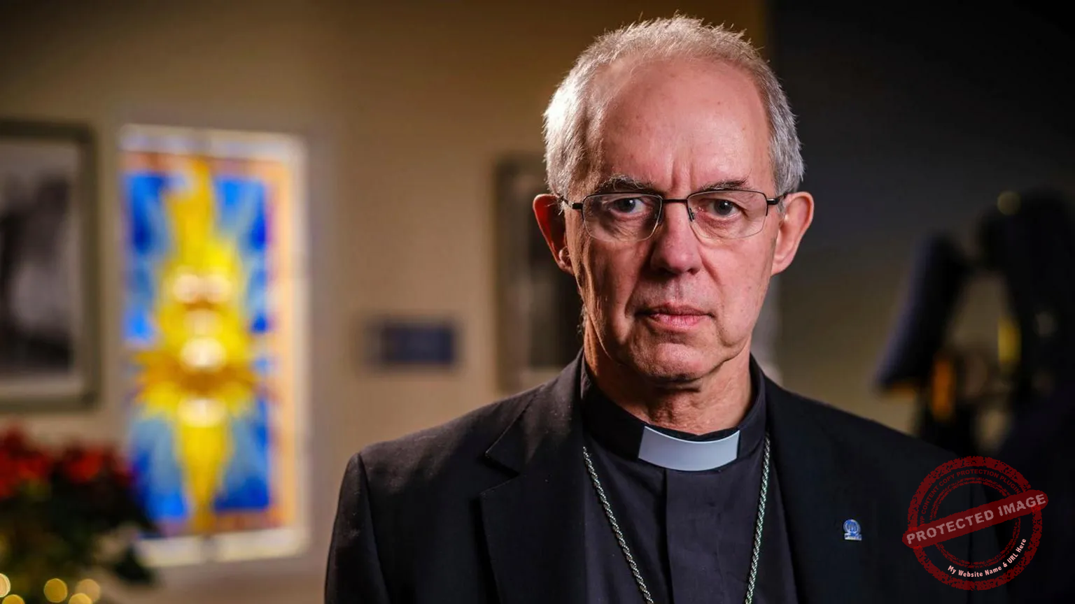 Canterbury Archbishop Welby urged to resign over child abuse scandal