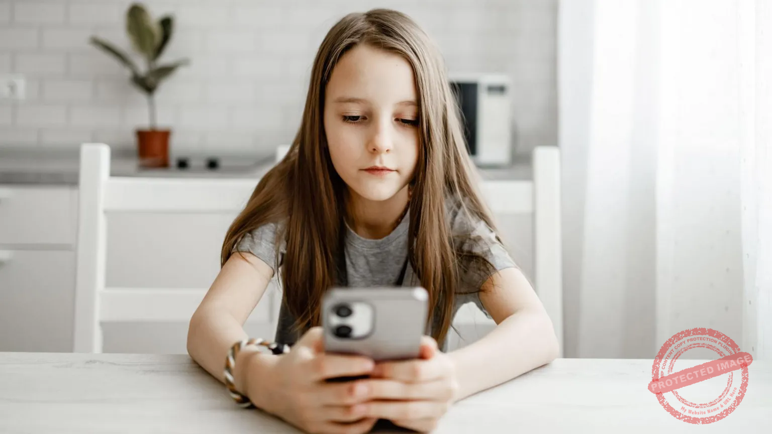 Australia pushes for social media ban on under-16s