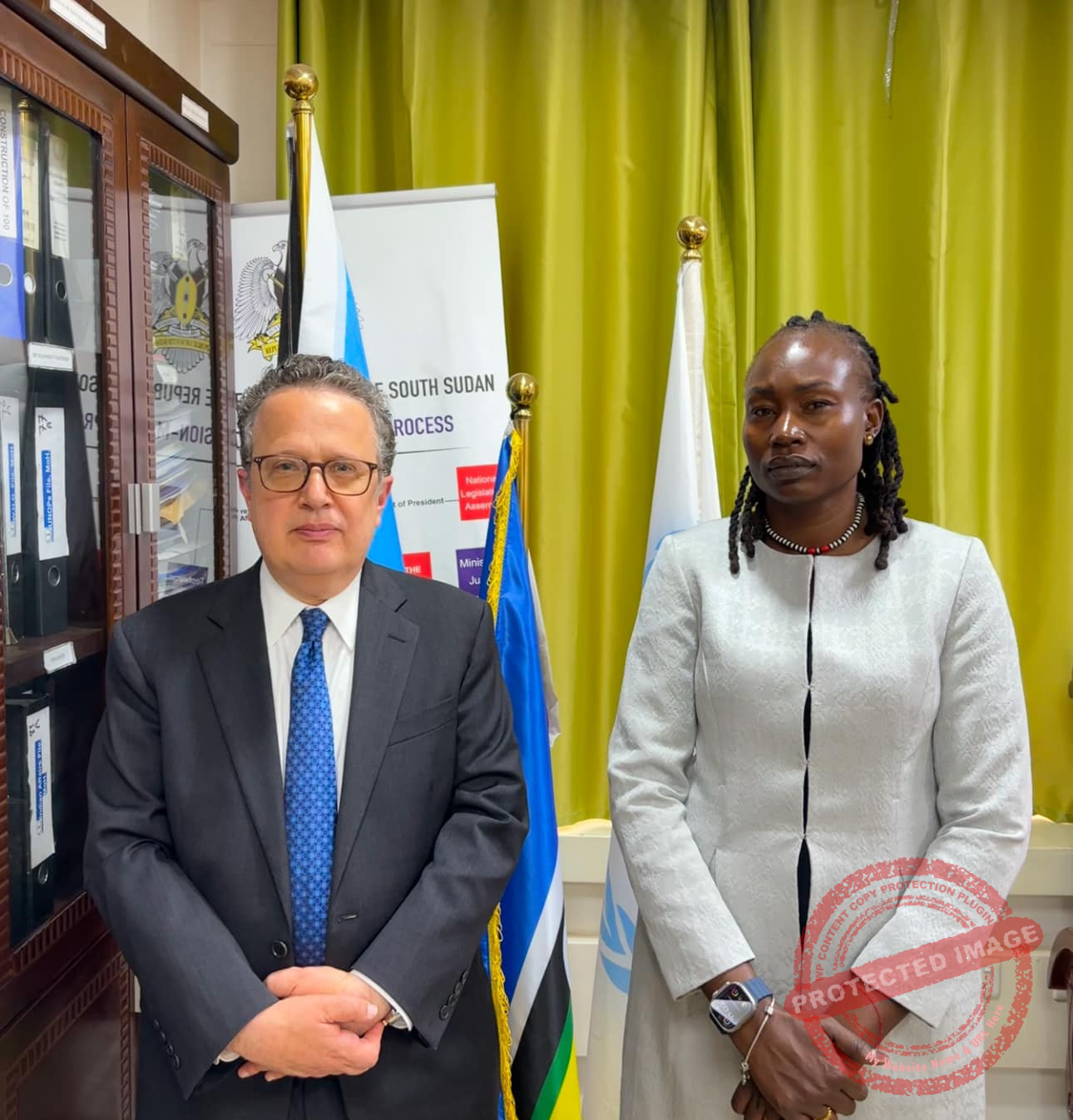 U.S diplomat J. Adler meets Minister Yolanda over health services