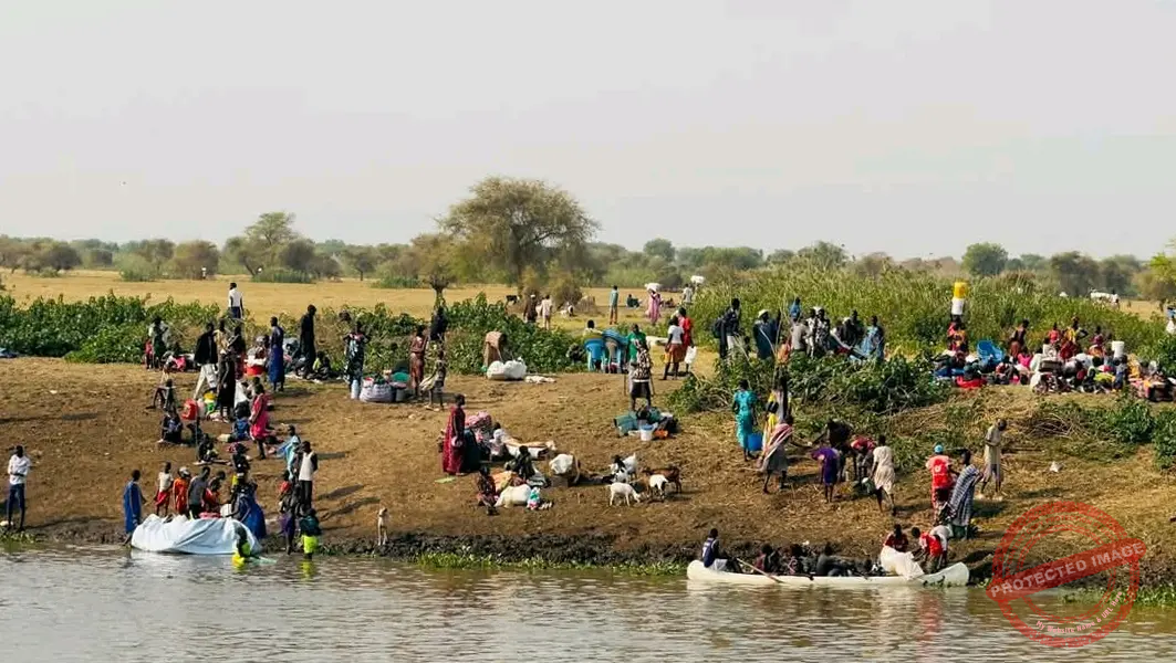 Save the Children Report: Death, distress – and a baby born in a canoe – as Akobo evacuates