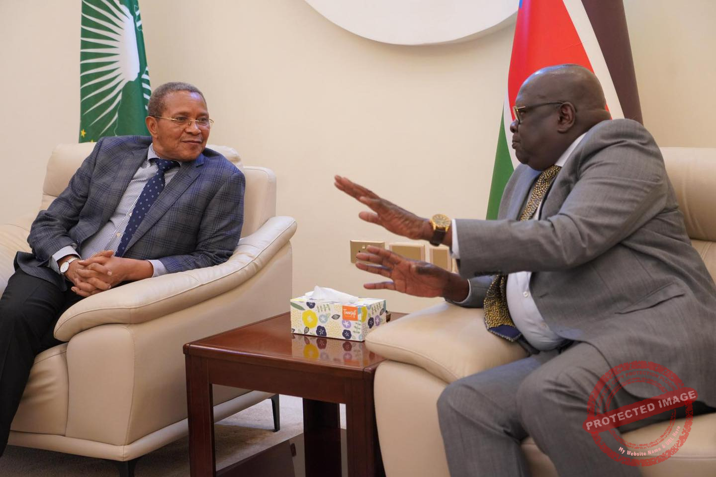 AU Envoy Jakaya Kikwete arrives in Juba