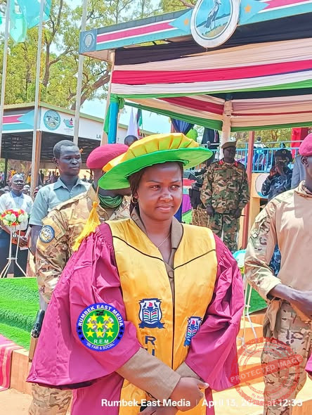 Adut pledges modern science lab and library for Rumbek University