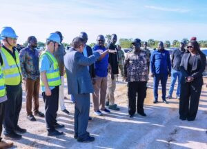 Senior presidential envoy Adut assesses Juba–Bahr el Ghazal road works
