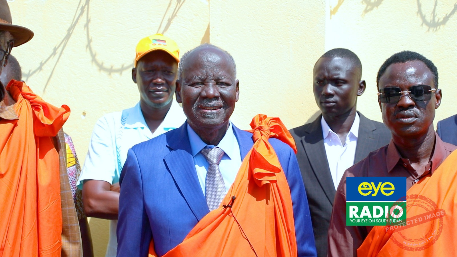 Lam Akol returns to Juba after medical treatment abroad